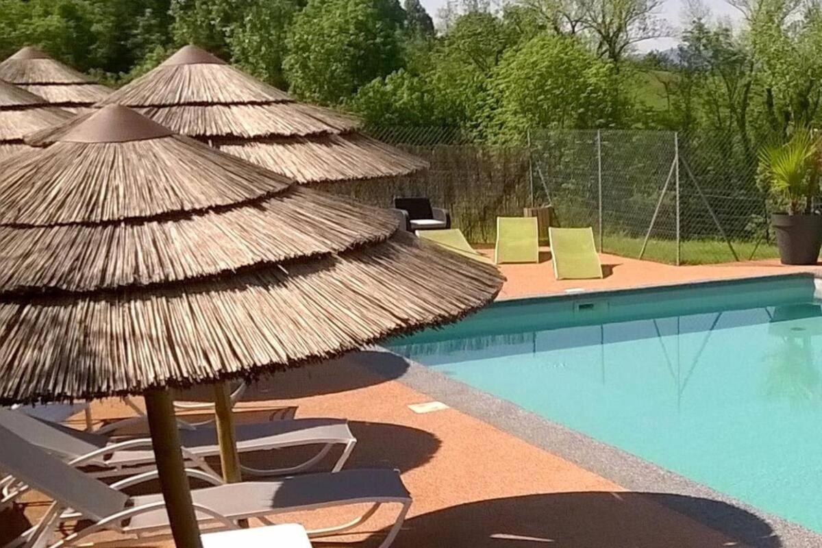 Отель Domaine Le Prieure Chaumont-le-Bourg Экстерьер фото