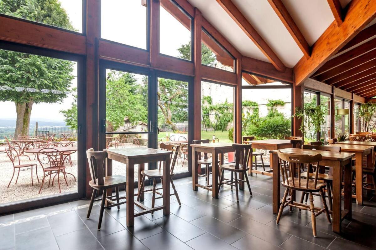 Отель Domaine Le Prieure Chaumont-le-Bourg Экстерьер фото