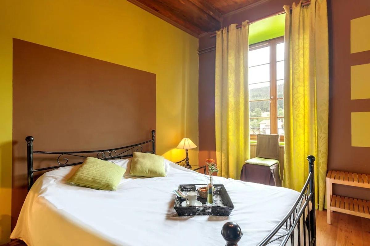Отель Domaine Le Prieure Chaumont-le-Bourg Номер фото