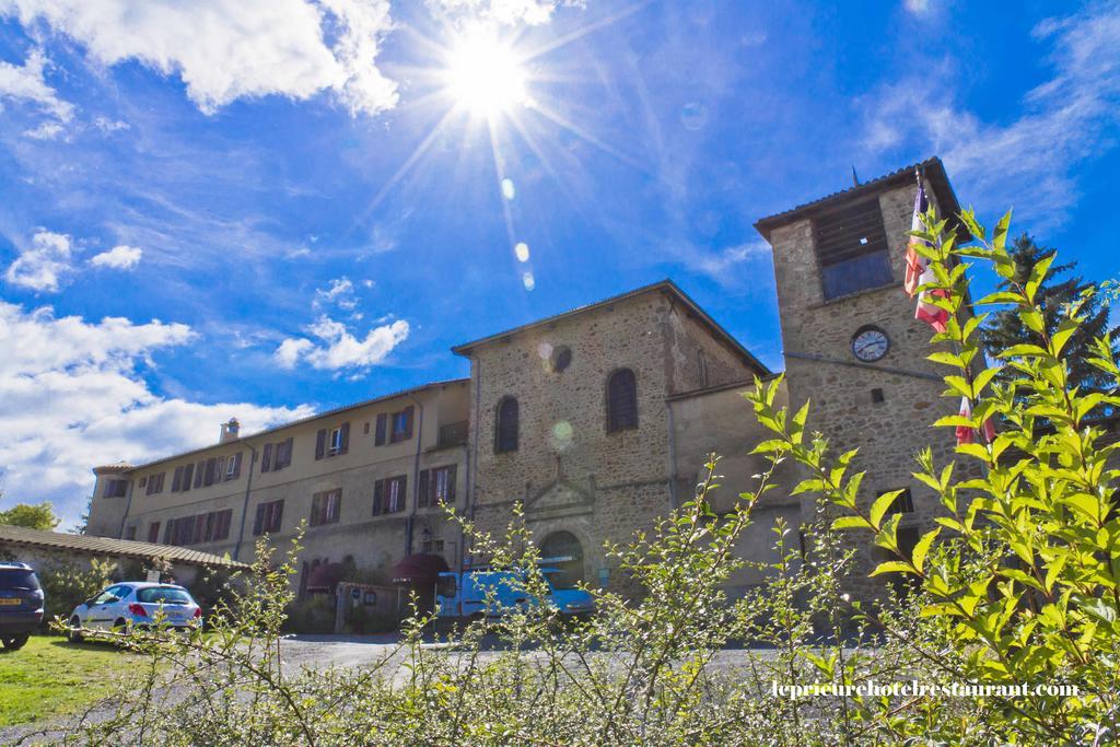 Отель Domaine Le Prieure Chaumont-le-Bourg Экстерьер фото